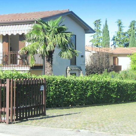 Belvilla By Oyo Enticing Holiday Home With Pool Lazise Room photo